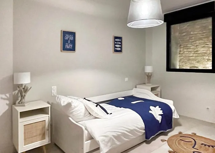 Maison De Caractere Avec Piscine Villa *